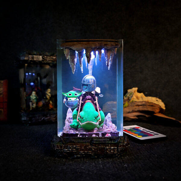 Mandalorian Resin Lamp