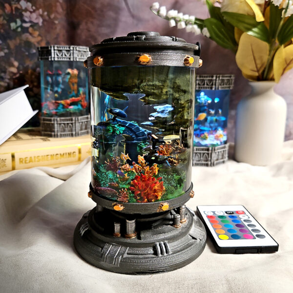 Diver – Ocean Biolab Resin Lamp