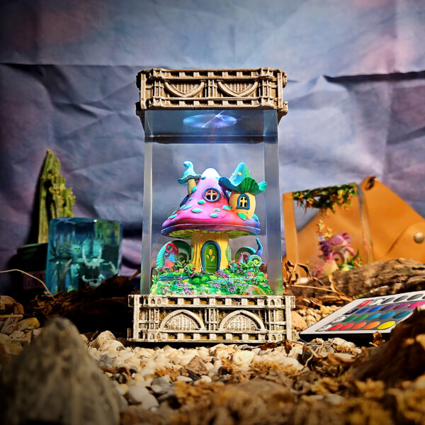 Mushroom House Resin Lamp