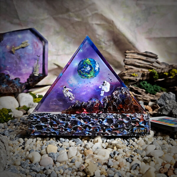 Galaxy Earth Triangle Resin Lamp