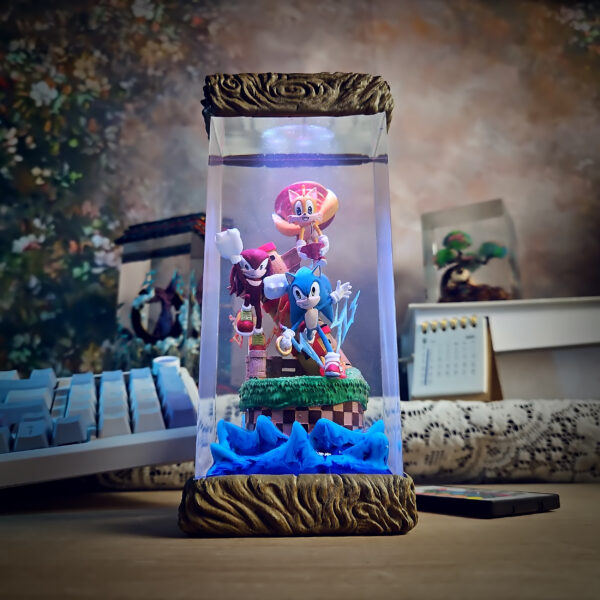 Sonic Resin Lamp