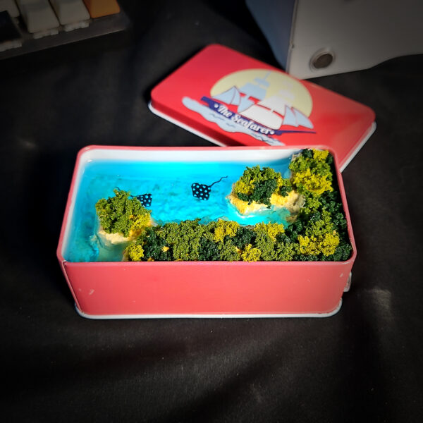 Manta Ray Tin Box Lamp