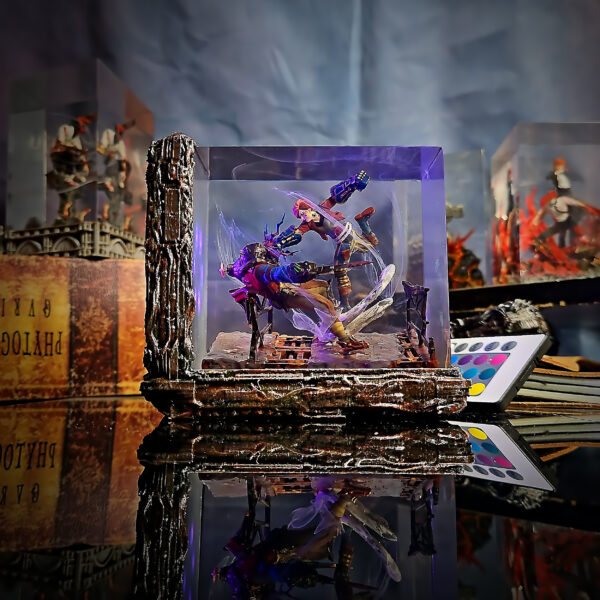 Vi Diorama Resin Lamp