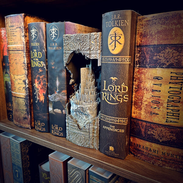 BOOK NOOK MINAS TIRITH